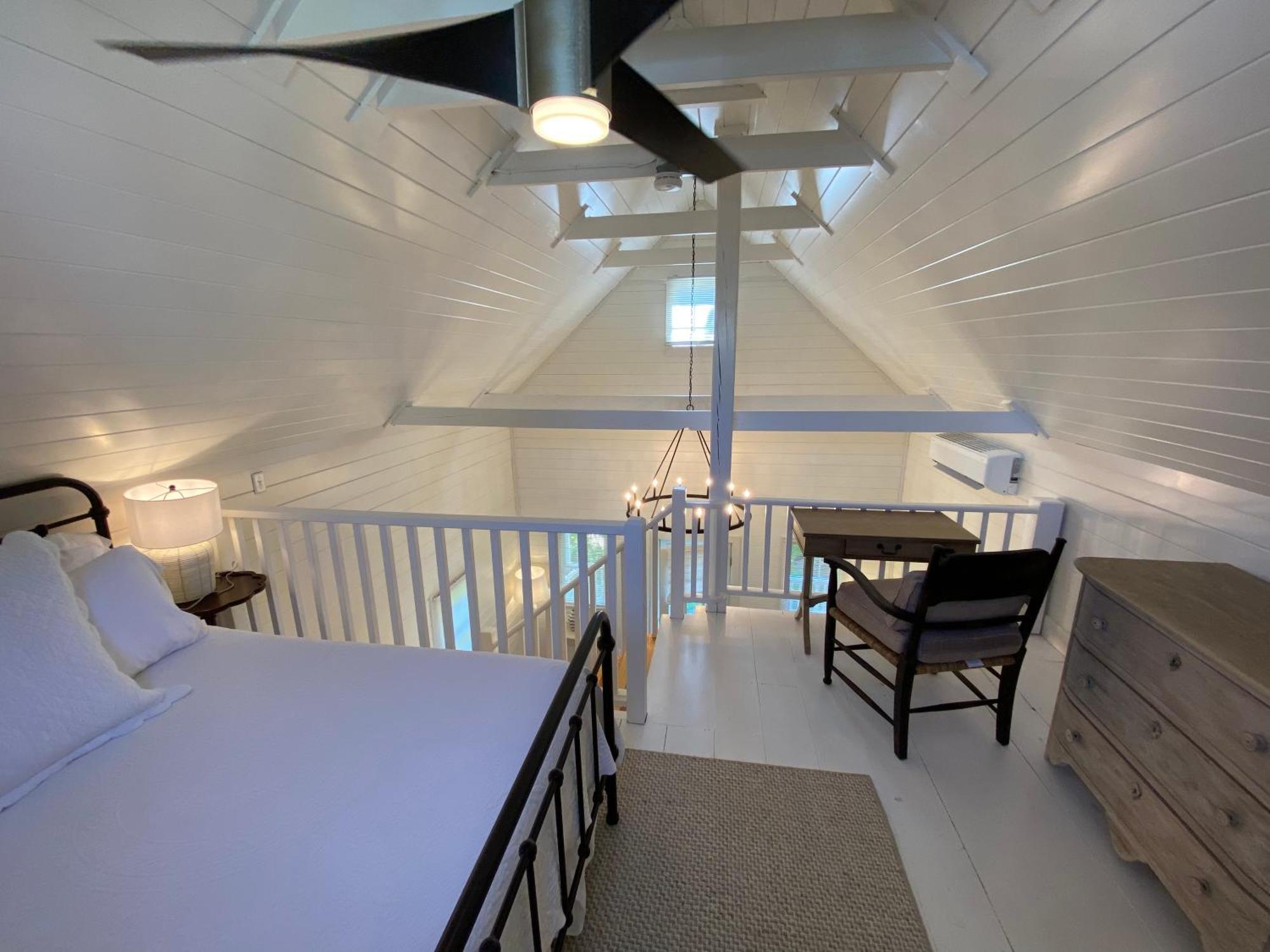 The Martin Bed & Breakfast Nantucket Room photo
